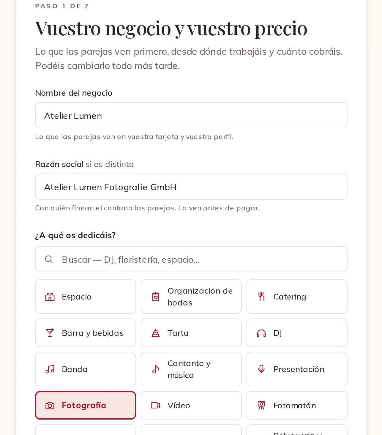El nombre de vuestro negocio y vuestro servicio principal