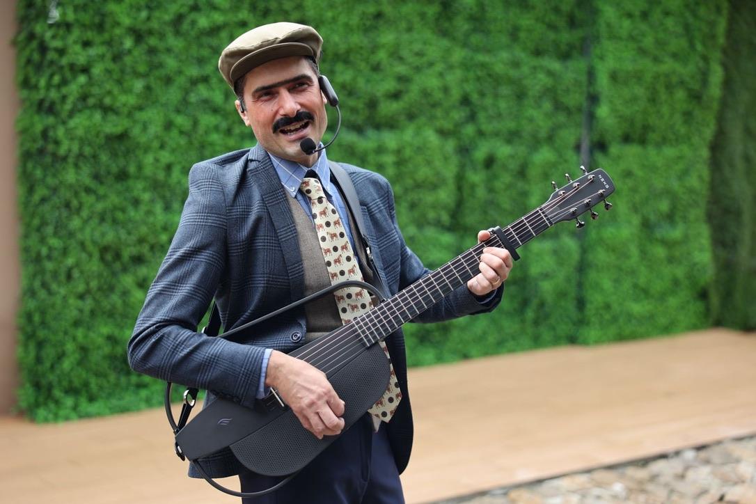 Zé Laustíbia — Party Entertainer — 10