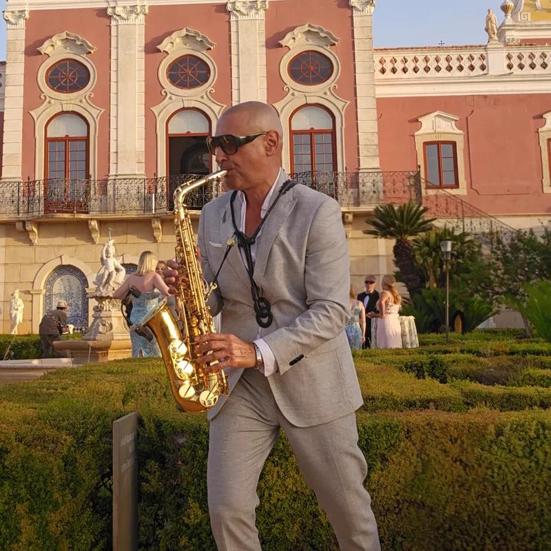 Saxofonista Nuno Rizzo — 1