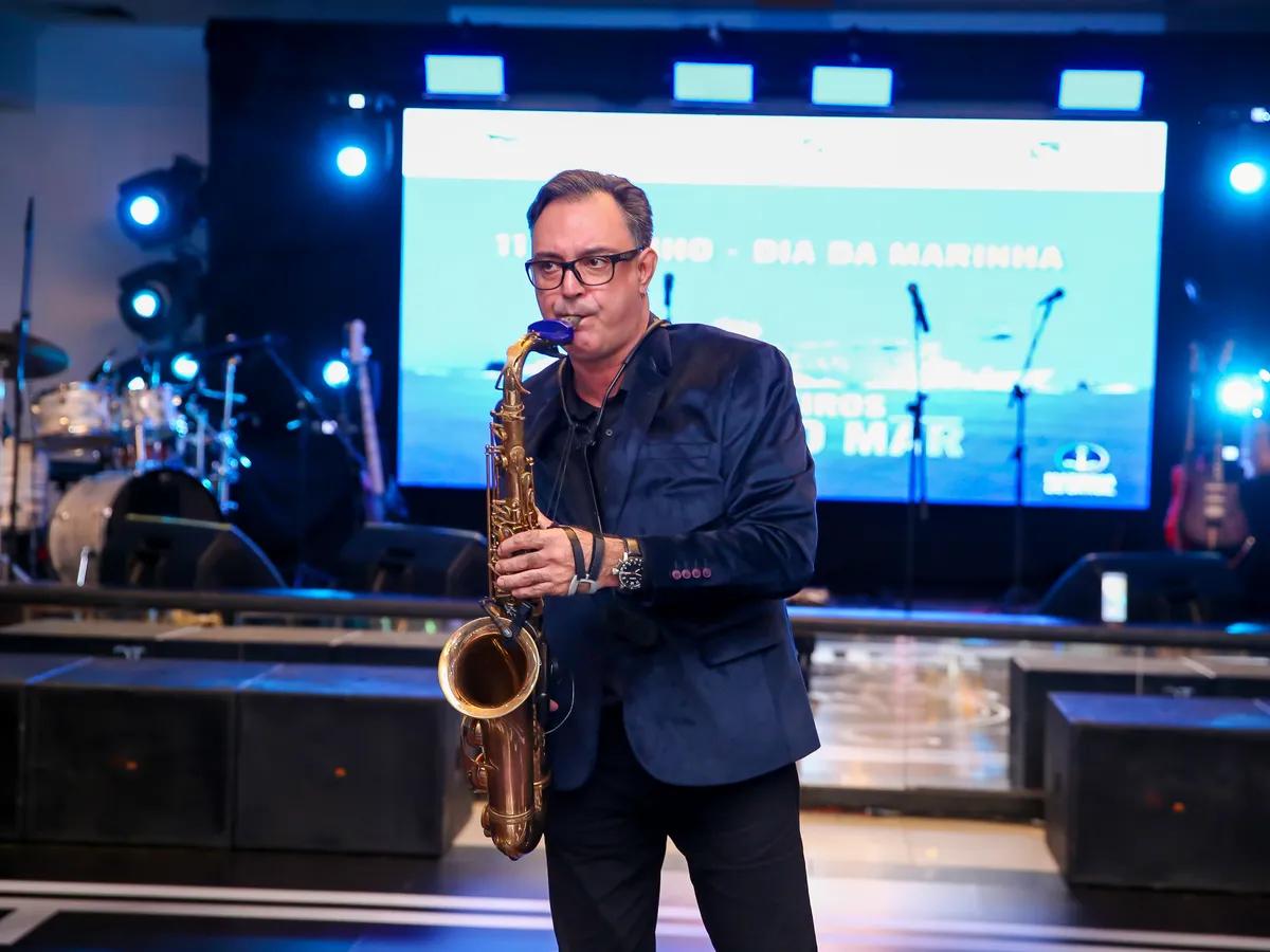 Fábio Sax Schlosser - Saxofonista — 2