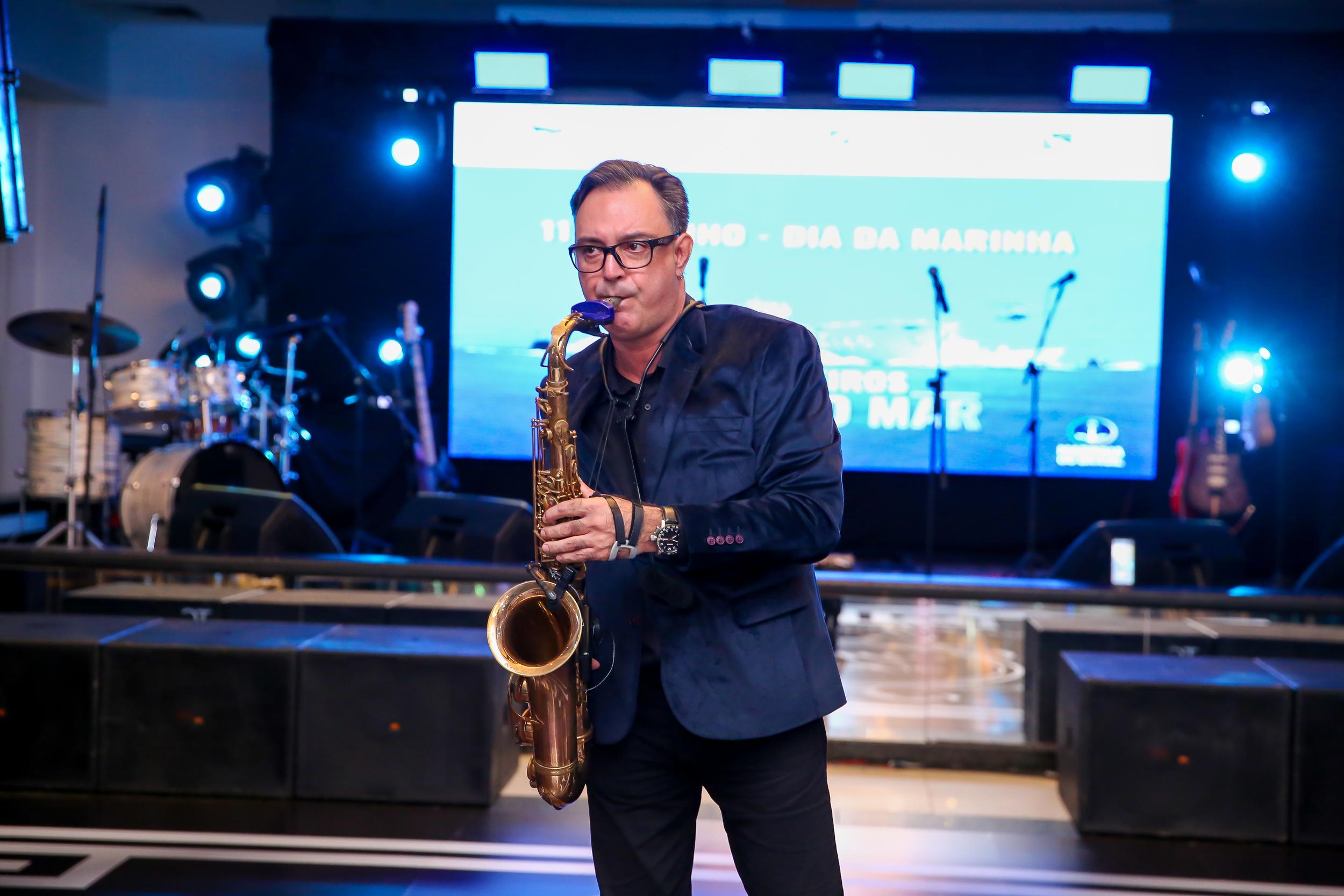Fábio Sax Schlosser - Saxofonista — 2